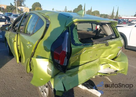 2015 Toyota Prius C Two from USA, damaged, VIN JTDKDTB38F1113087